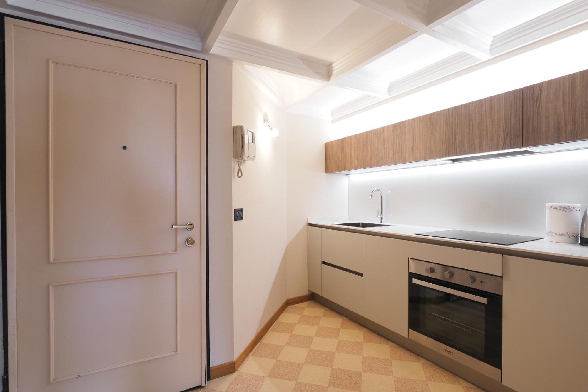 Duomo Cathedral View - Luxury Apartment Milan Exterior photo